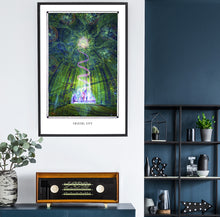 Laden Sie das Bild in den Galerie-Viewer, CRYSTAL CITY