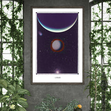 Laden Sie das Bild in den Galerie-Viewer, LUNAR